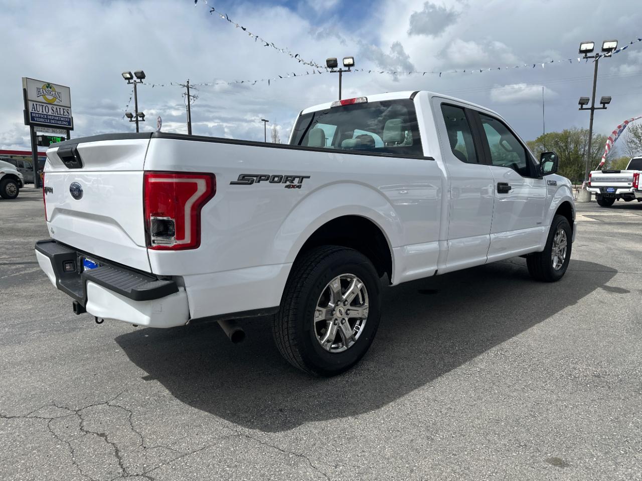 Ford F-150 4WD SuperCab 145" Lariat 2016