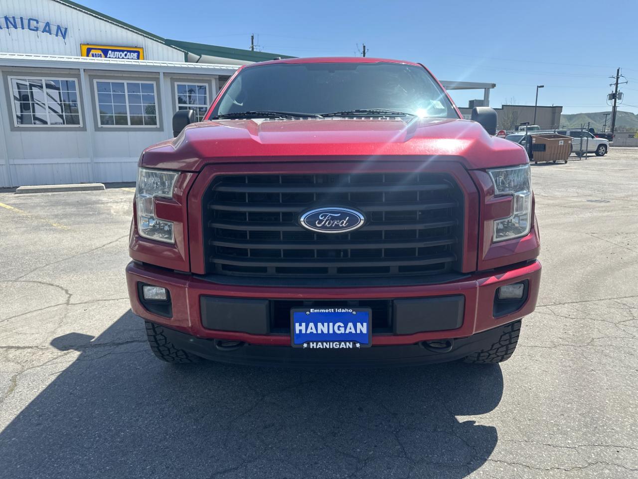 Ford F-150 4WD SuperCrew 145" Lariat 2016
