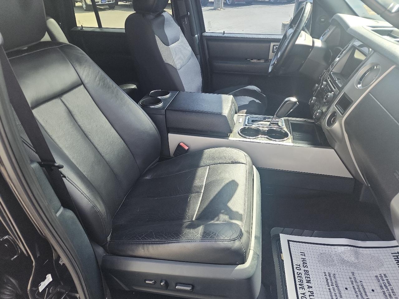 Ford Expedition EL 4WD 4dr Limited 2016