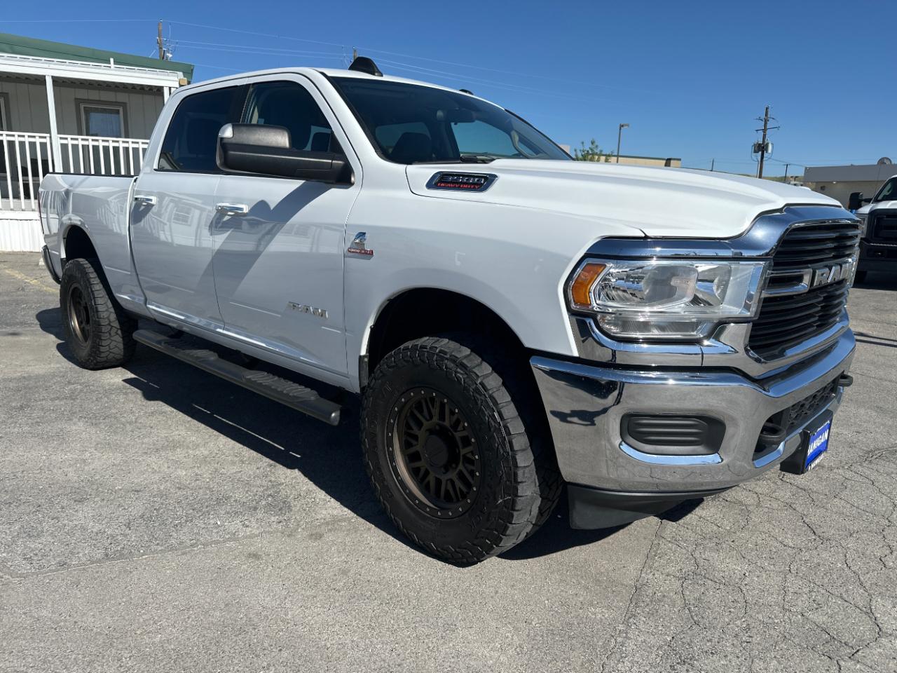 RAM 3500 Big Horn 4x4 Crew Cab 6'4" Box 2019