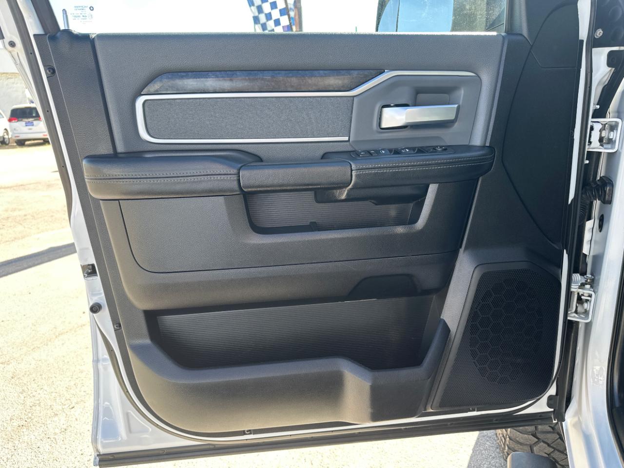 RAM 3500 Big Horn 4x4 Crew Cab 6'4" Box 2019
