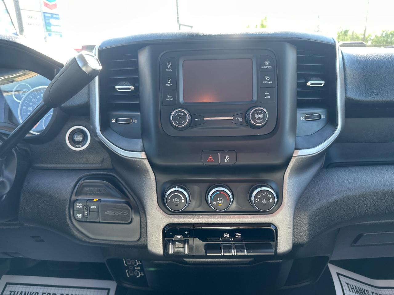 RAM 3500 Big Horn 4x4 Crew Cab 6'4" Box 2019