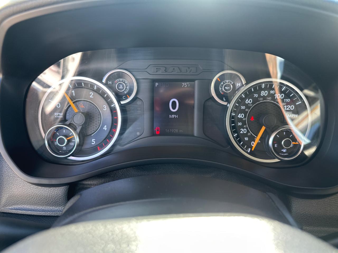 RAM 3500 Big Horn 4x4 Crew Cab 6'4" Box 2019