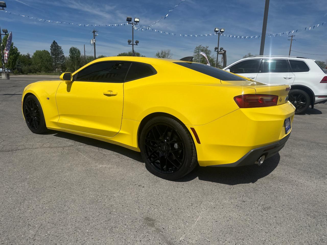 Chevrolet Camaro 2dr Cpe 1LT 2016