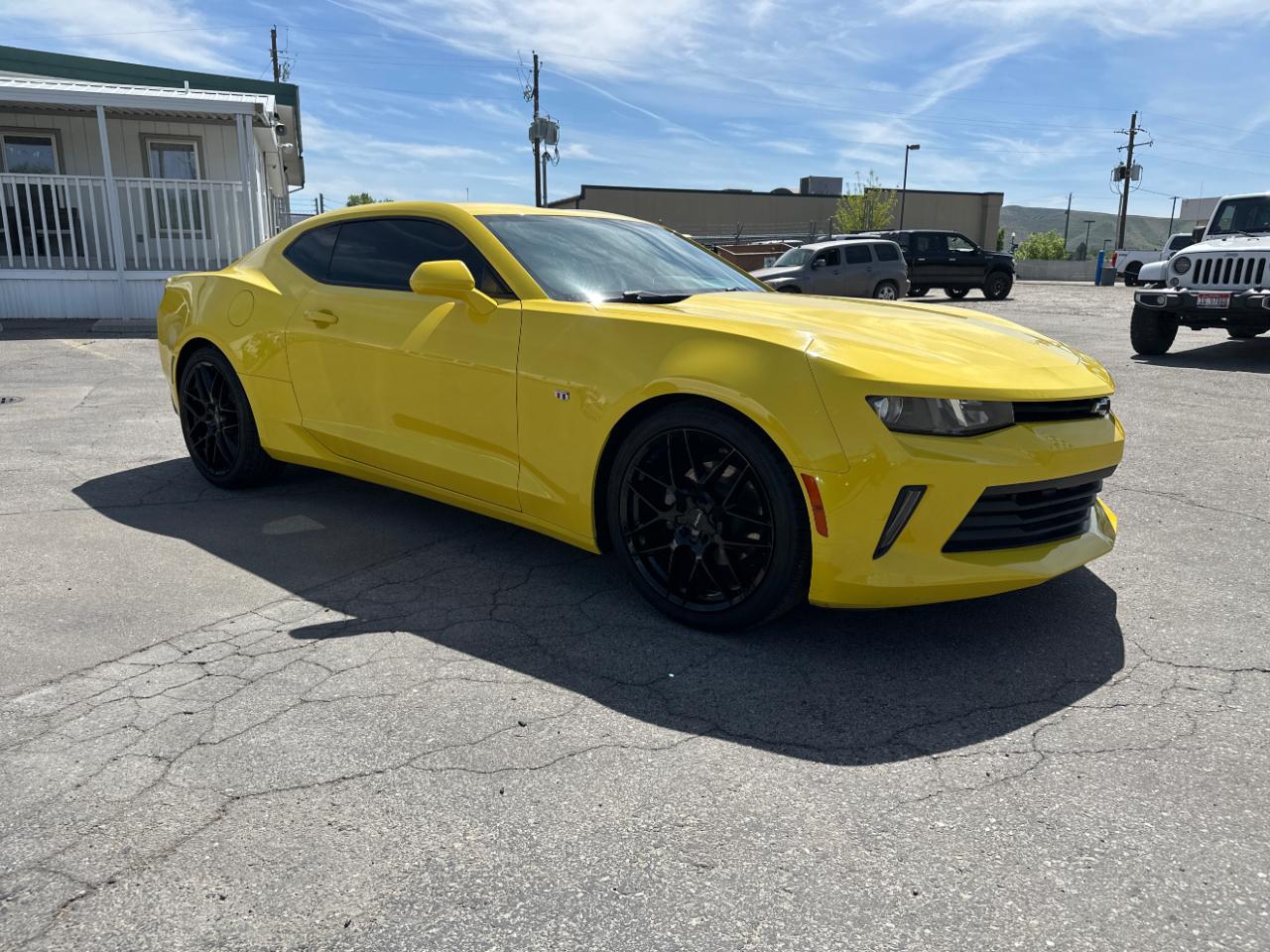 Chevrolet Camaro 2dr Cpe 1LT 2016