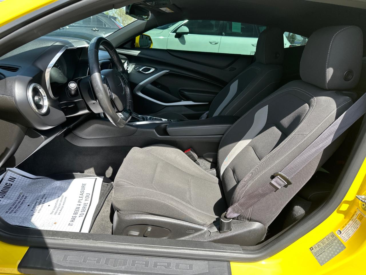 Chevrolet Camaro 2dr Cpe 1LT 2016