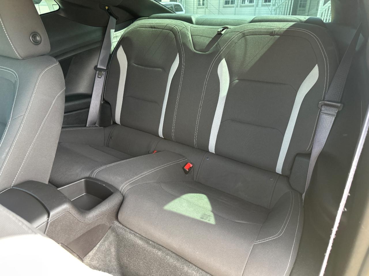 Chevrolet Camaro 2dr Cpe 1LT 2016