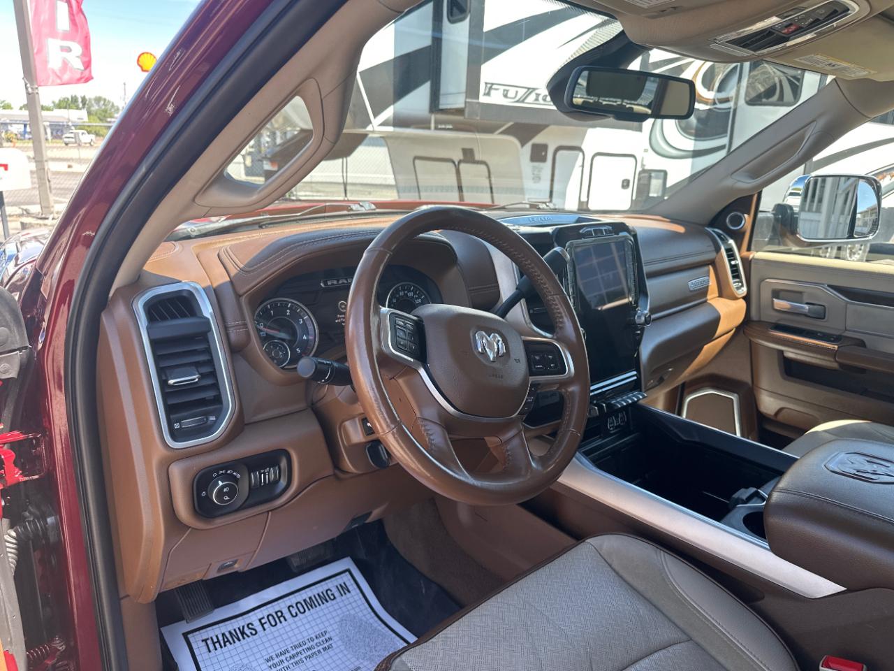RAM 3500 Laramie 4x4 Crew Cab 8' Box 2022