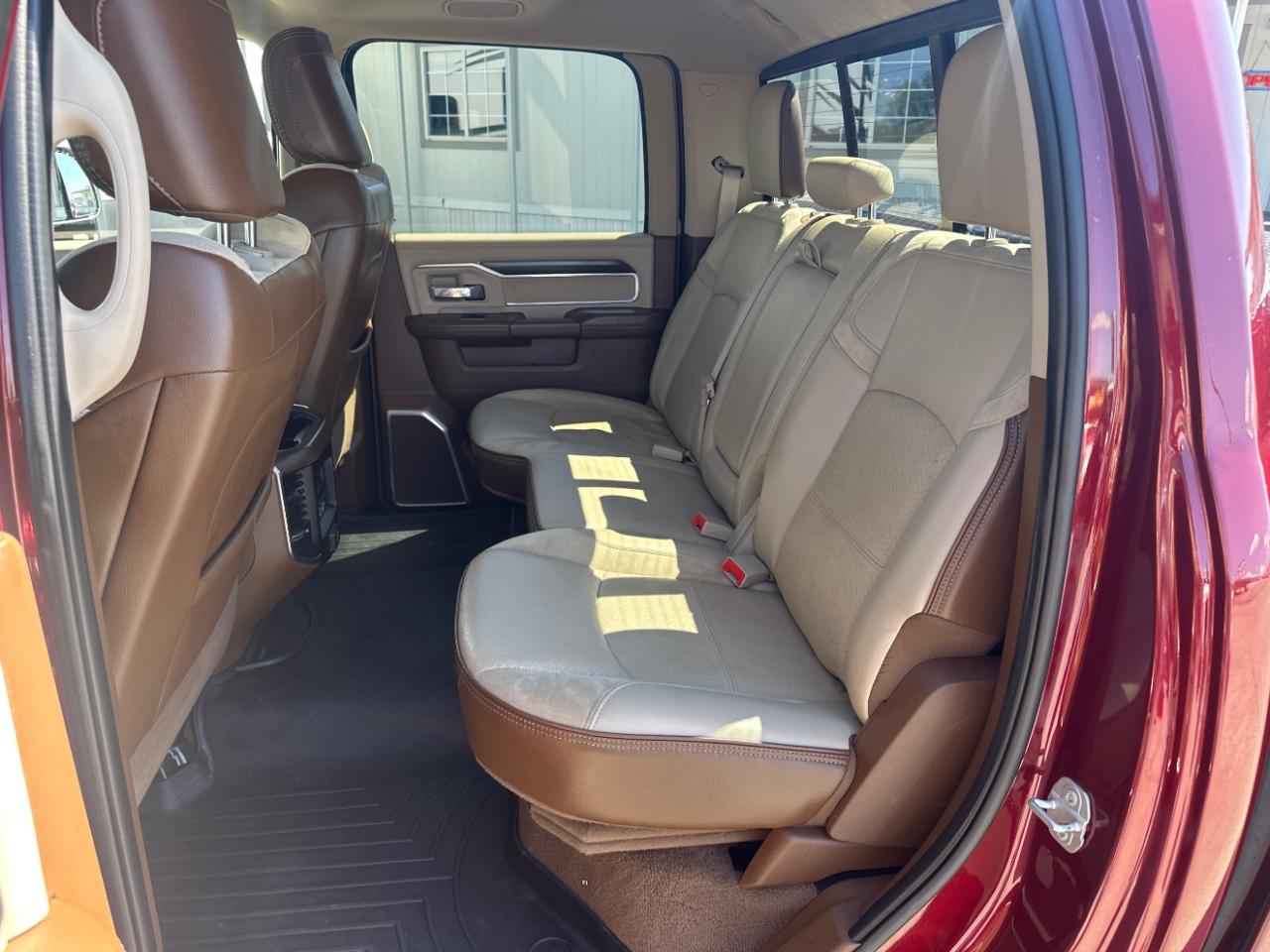 RAM 3500 Laramie 4x4 Crew Cab 8' Box 2022
