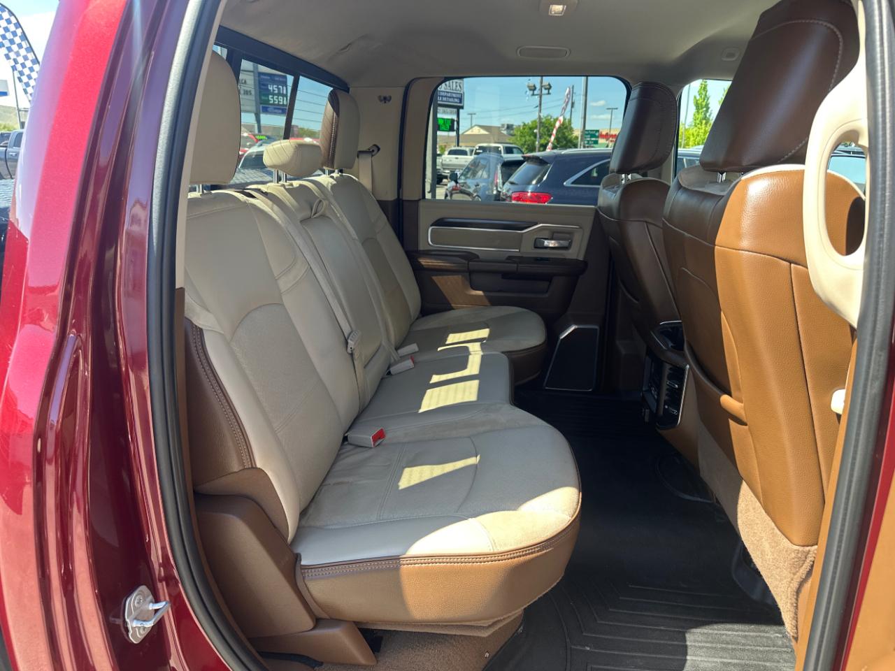 RAM 3500 Laramie 4x4 Crew Cab 8' Box 2022