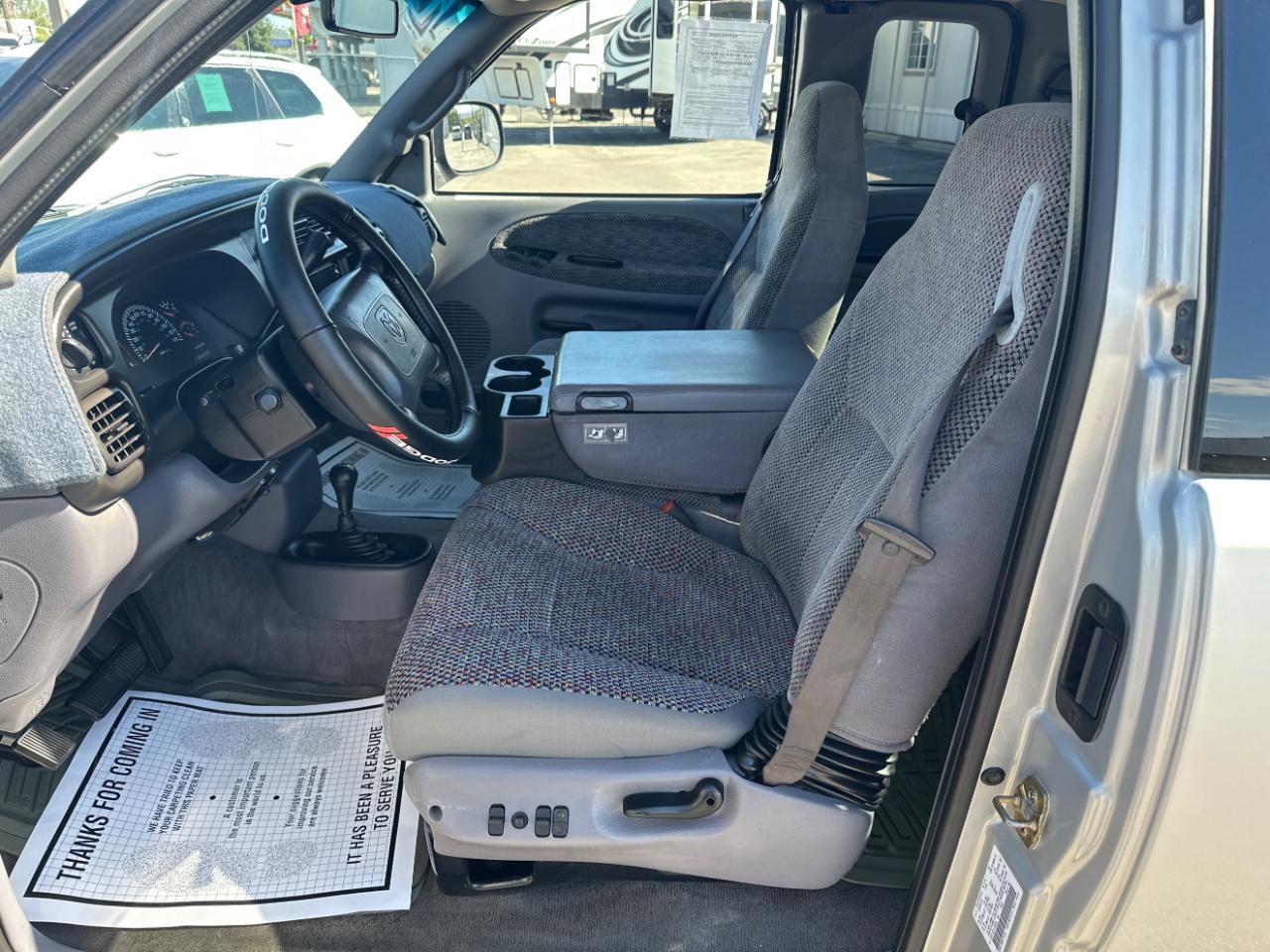 Dodge Ram 1500 4dr Quad Cab 139" WB 4WD 2000