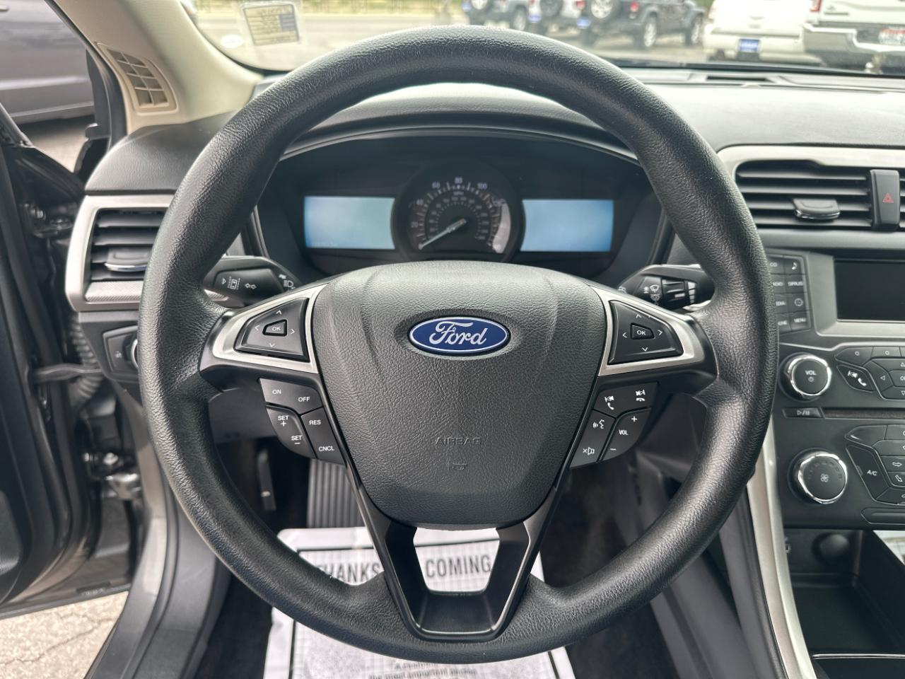Ford Fusion SE FWD 2018