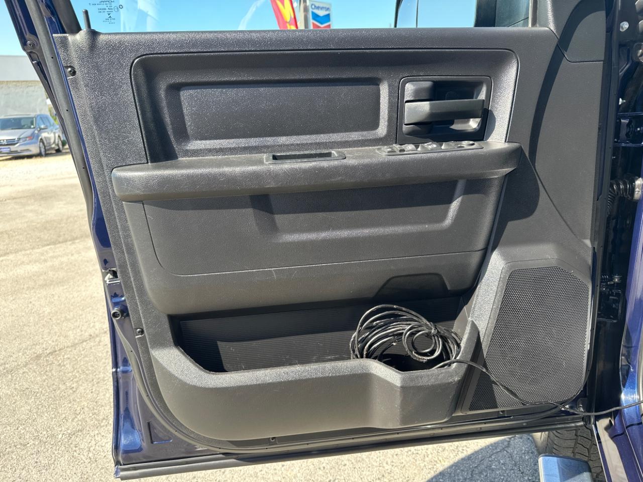 RAM 2500 4WD Crew Cab 149" Tradesman 2016