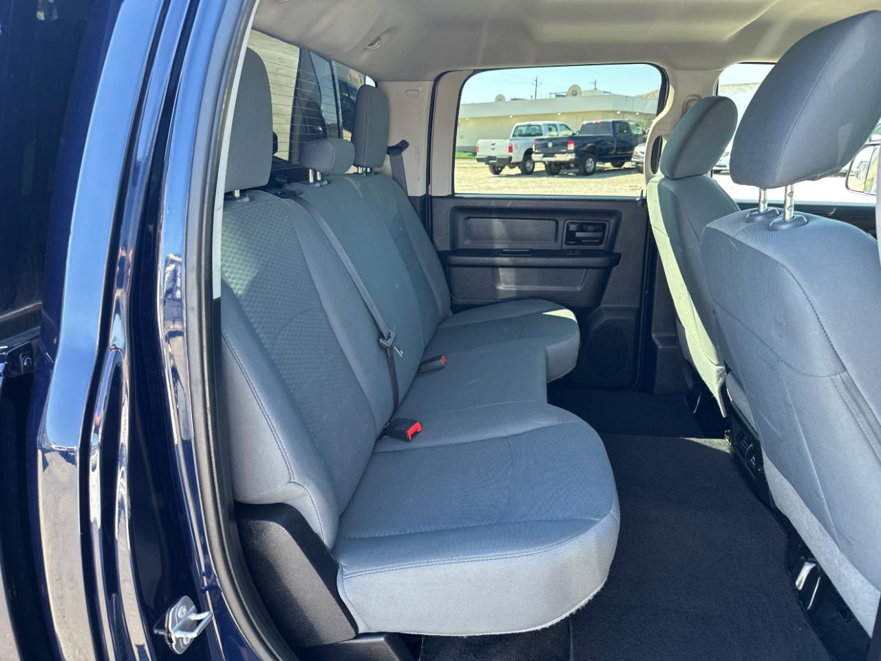 RAM 2500 4WD Crew Cab 149" Tradesman 2016