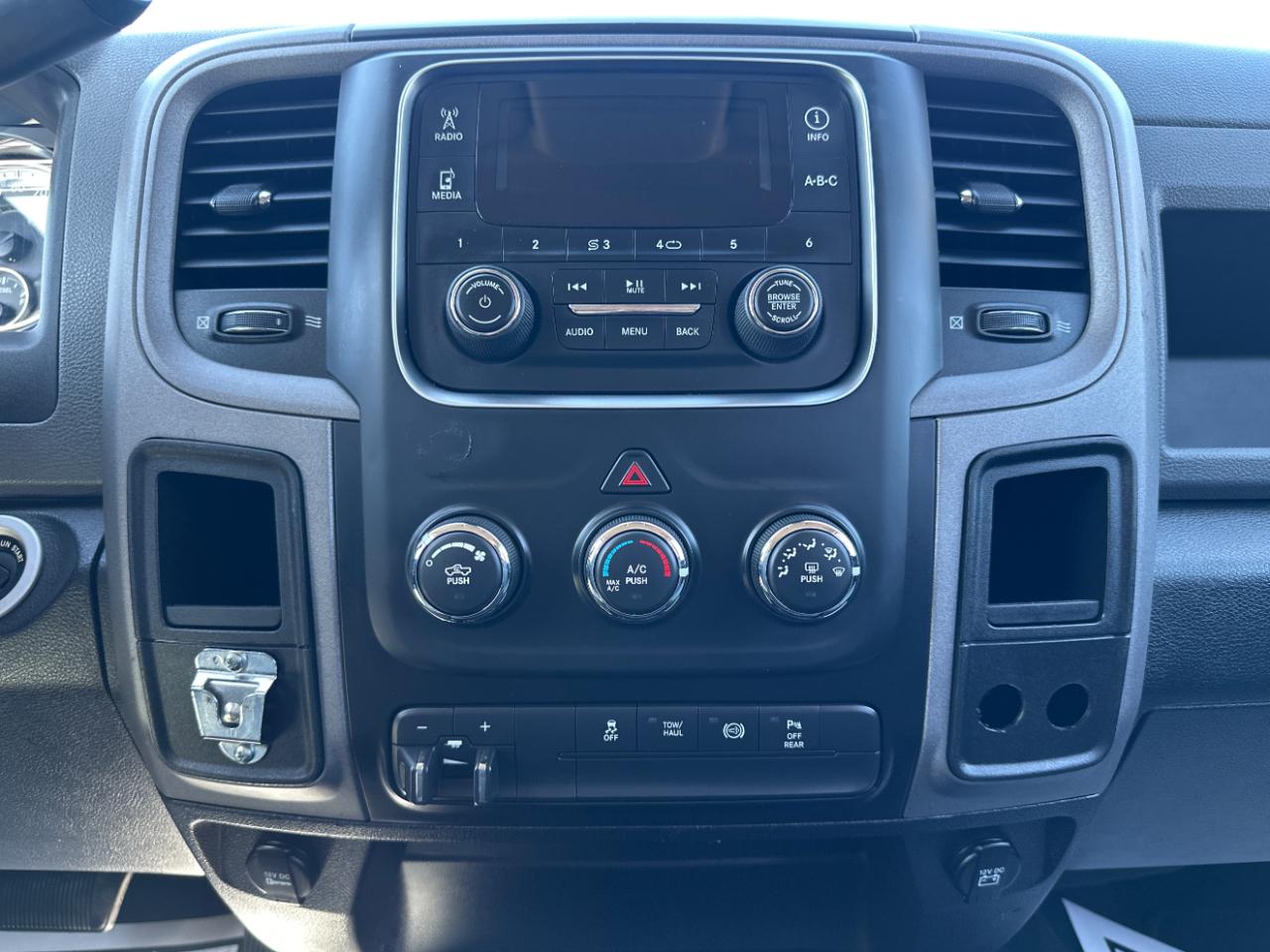 RAM 2500 4WD Crew Cab 149" Tradesman 2016