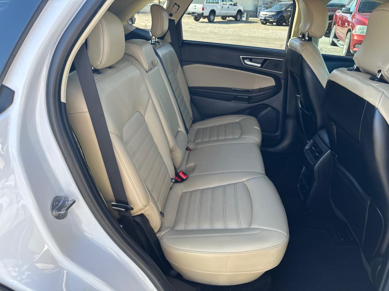 Ford Edge SEL FWD 2019
