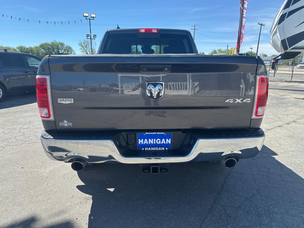RAM 1500 4WD Crew Cab 149" Laramie 2016