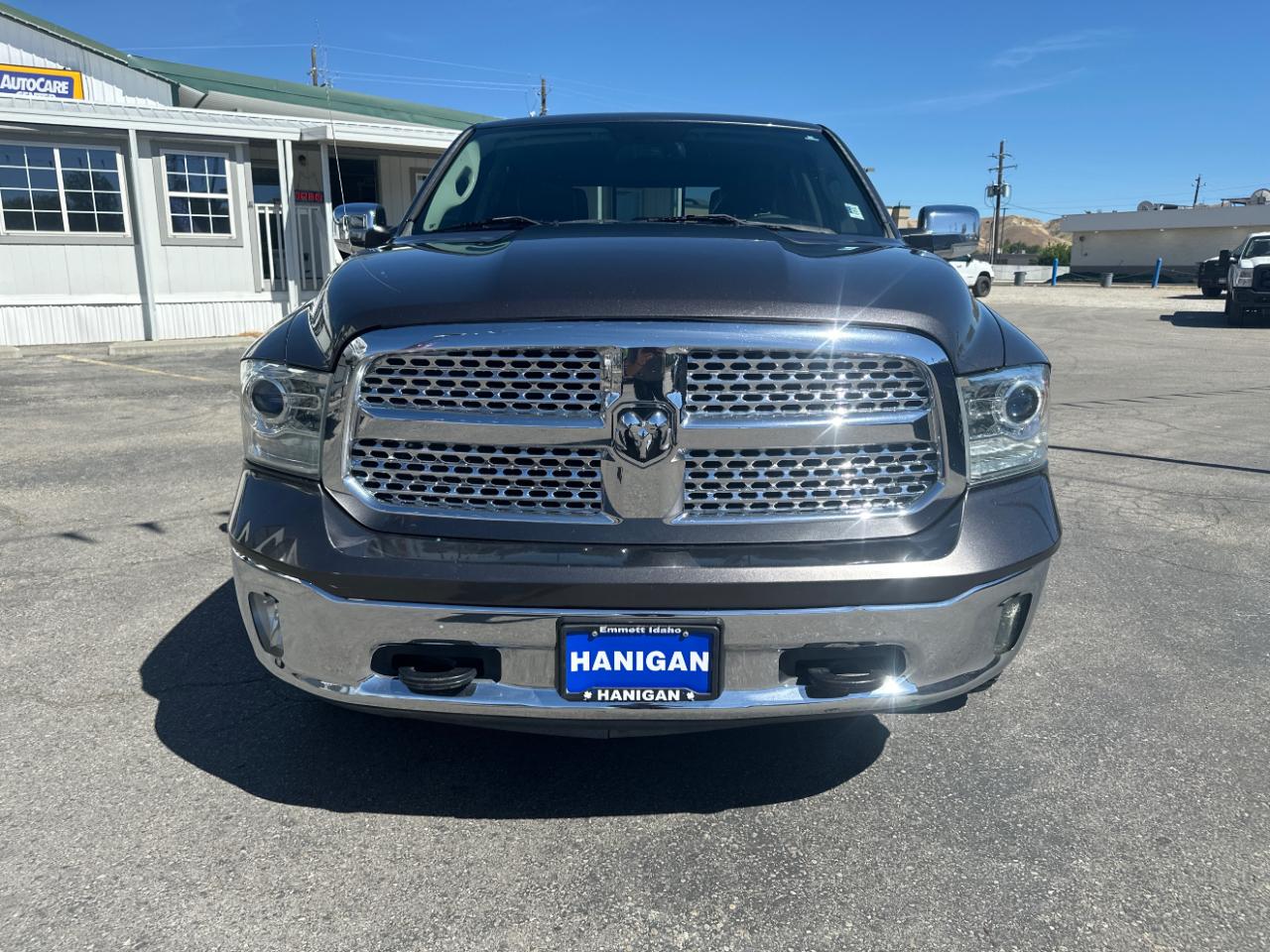 RAM 1500 4WD Crew Cab 149" Laramie 2016