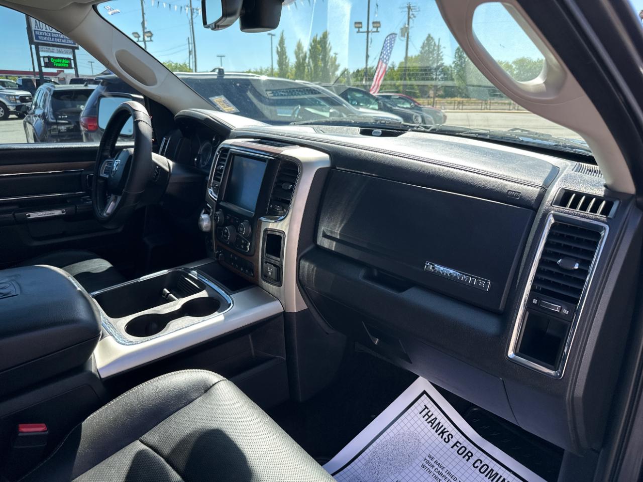 RAM 1500 4WD Crew Cab 149" Laramie 2016