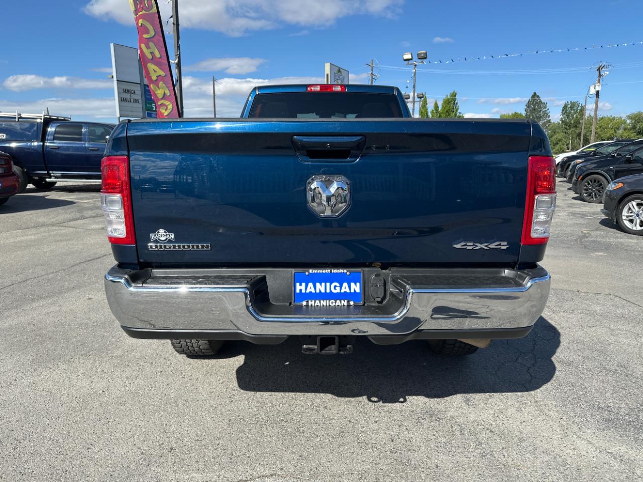 RAM 2500 Big Horn 4x4 Crew Cab 8' Box 2021