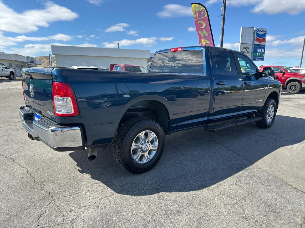 RAM 2500 Big Horn 4x4 Crew Cab 8' Box 2021
