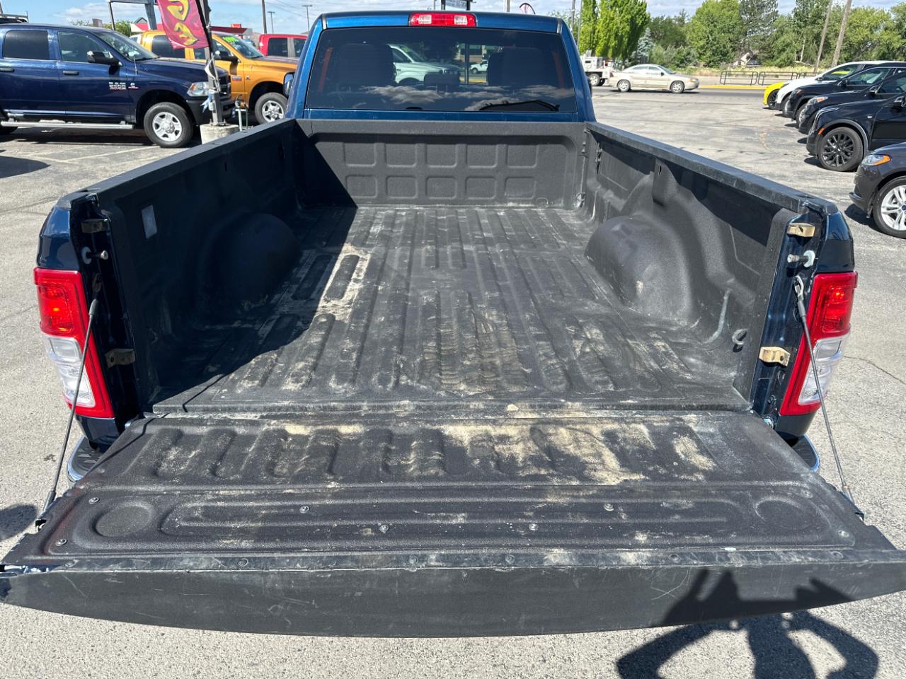 RAM 2500 Big Horn 4x4 Crew Cab 8' Box 2021