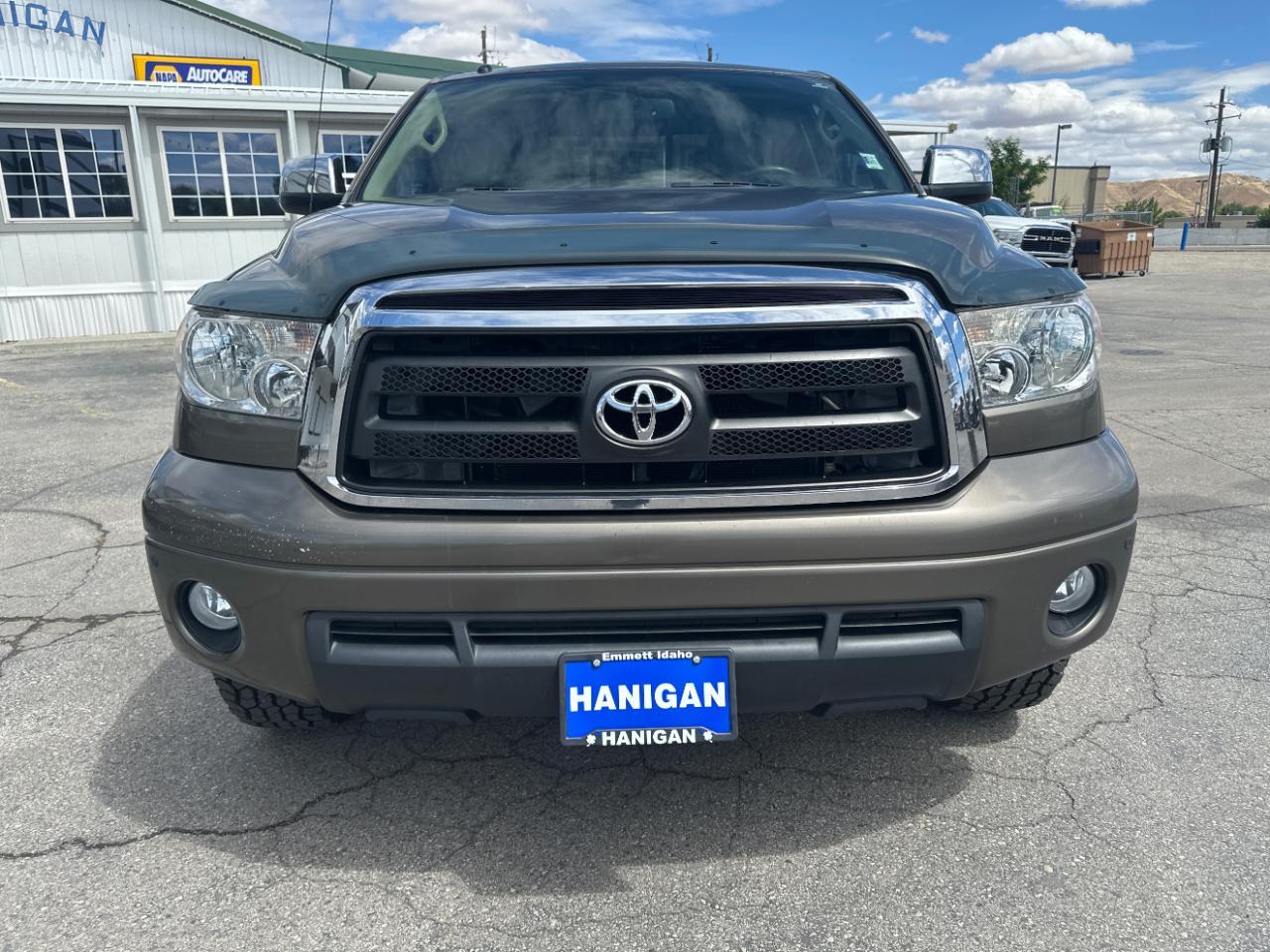 Toyota Tundra 4WD Truck Double Cab 5.7L V8 6-Spd AT (Natl) 2012
