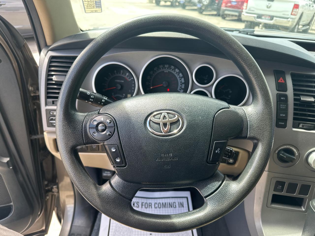 Toyota Tundra 4WD Truck Double Cab 5.7L V8 6-Spd AT (Natl) 2012