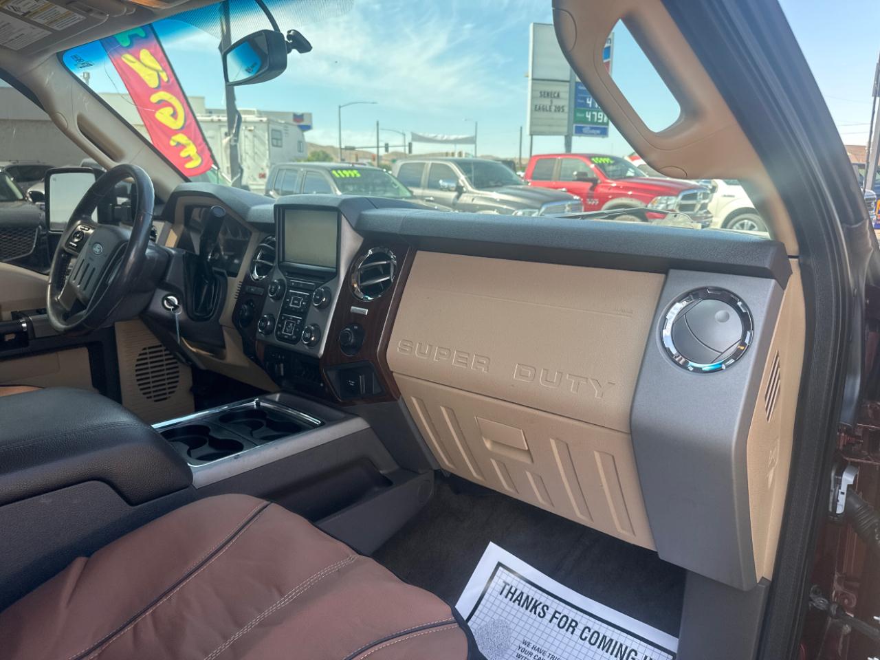 Ford Super Duty F-250 SRW 4WD Crew Cab 172" Platinum 2016