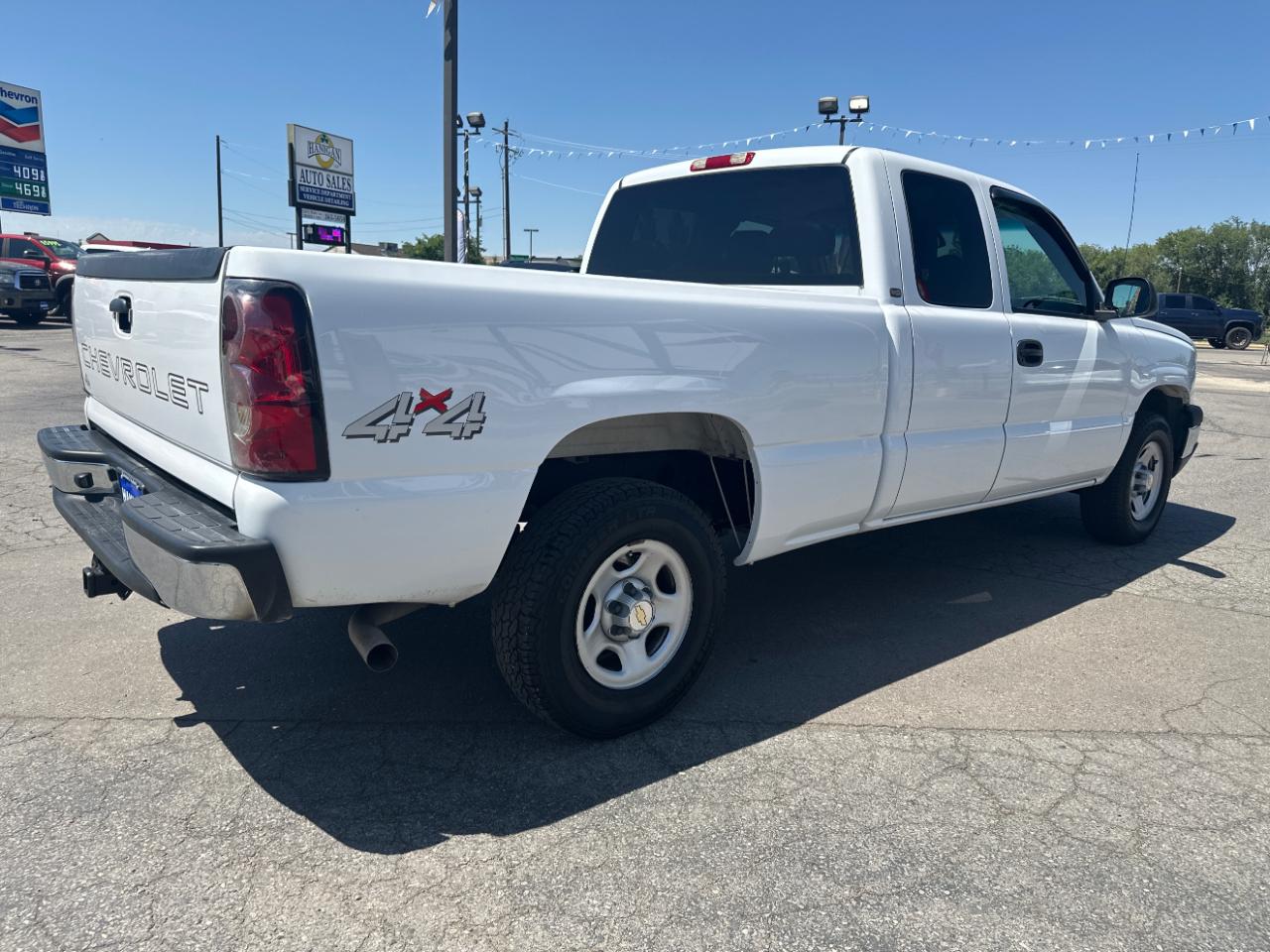 Chevrolet Silverado 1500 Ext Cab 143.5" WB 4WD Work Truck 2004