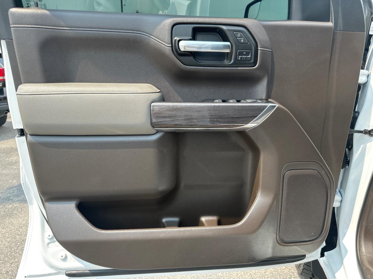 Chevrolet Silverado 1500 4WD Crew Cab 147" LTZ 2019