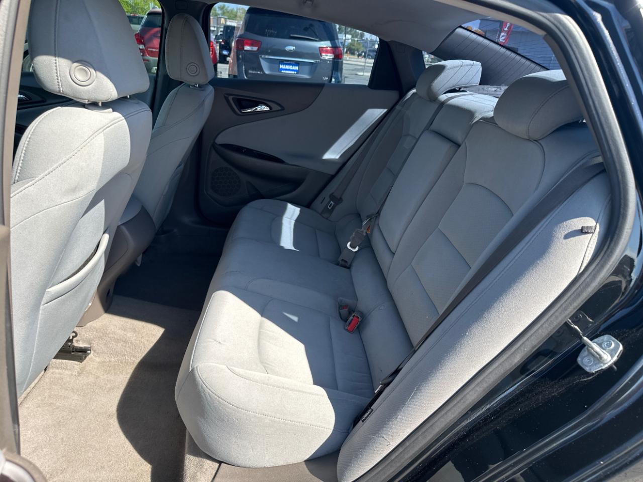 Chevrolet Malibu 4dr Sdn LS w/1FL 2020