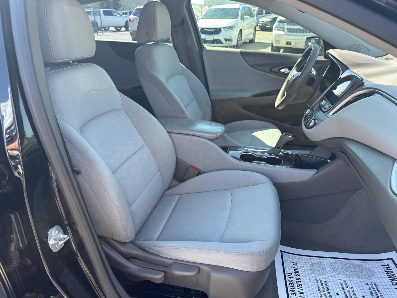 Chevrolet Malibu 4dr Sdn LS w/1FL 2020