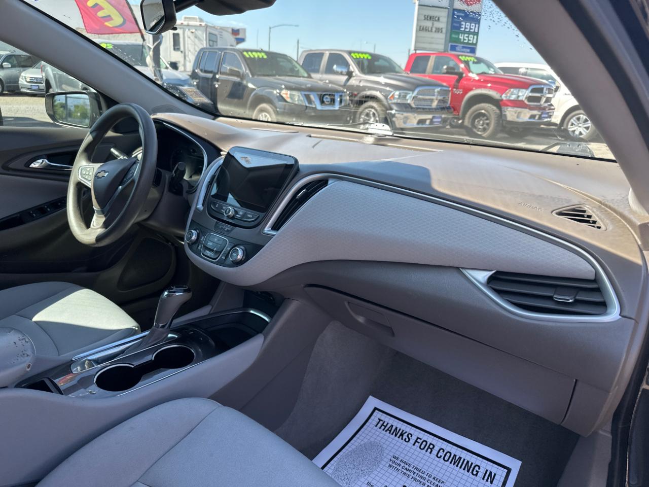 Chevrolet Malibu 4dr Sdn LS w/1FL 2020