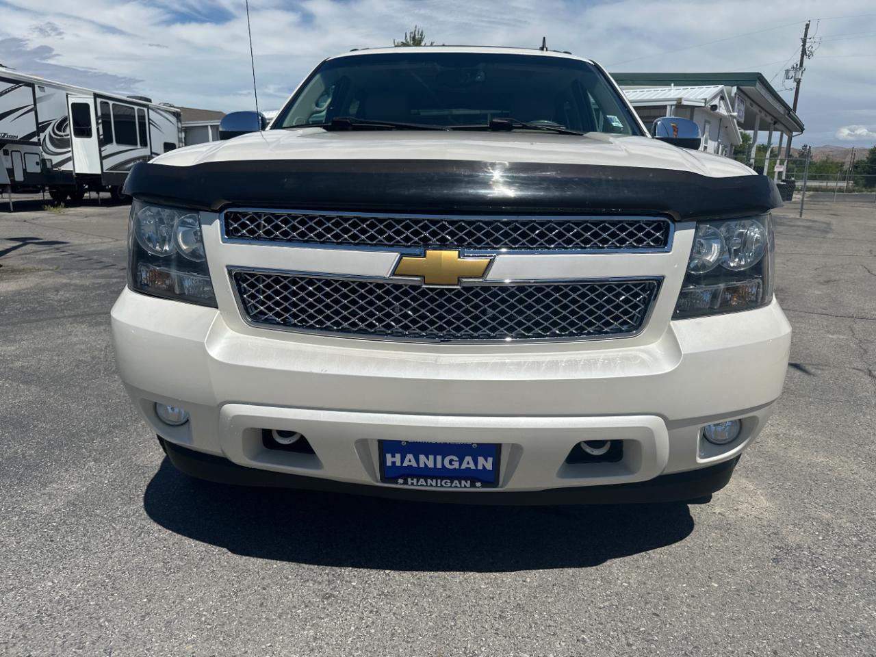 Chevrolet Avalanche 4WD Crew Cab LTZ 2013