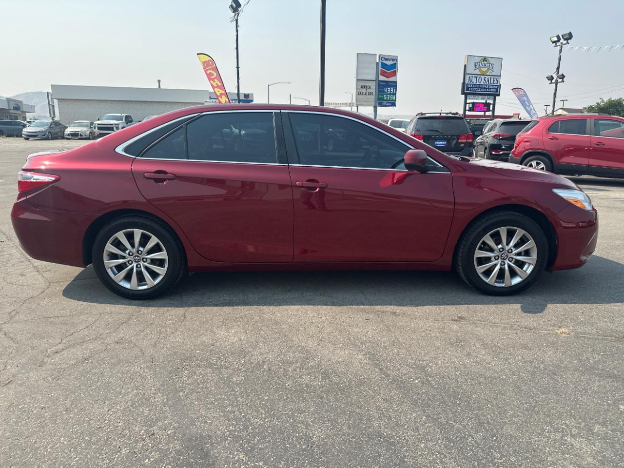 Toyota Camry XLE Auto (Natl) 2017