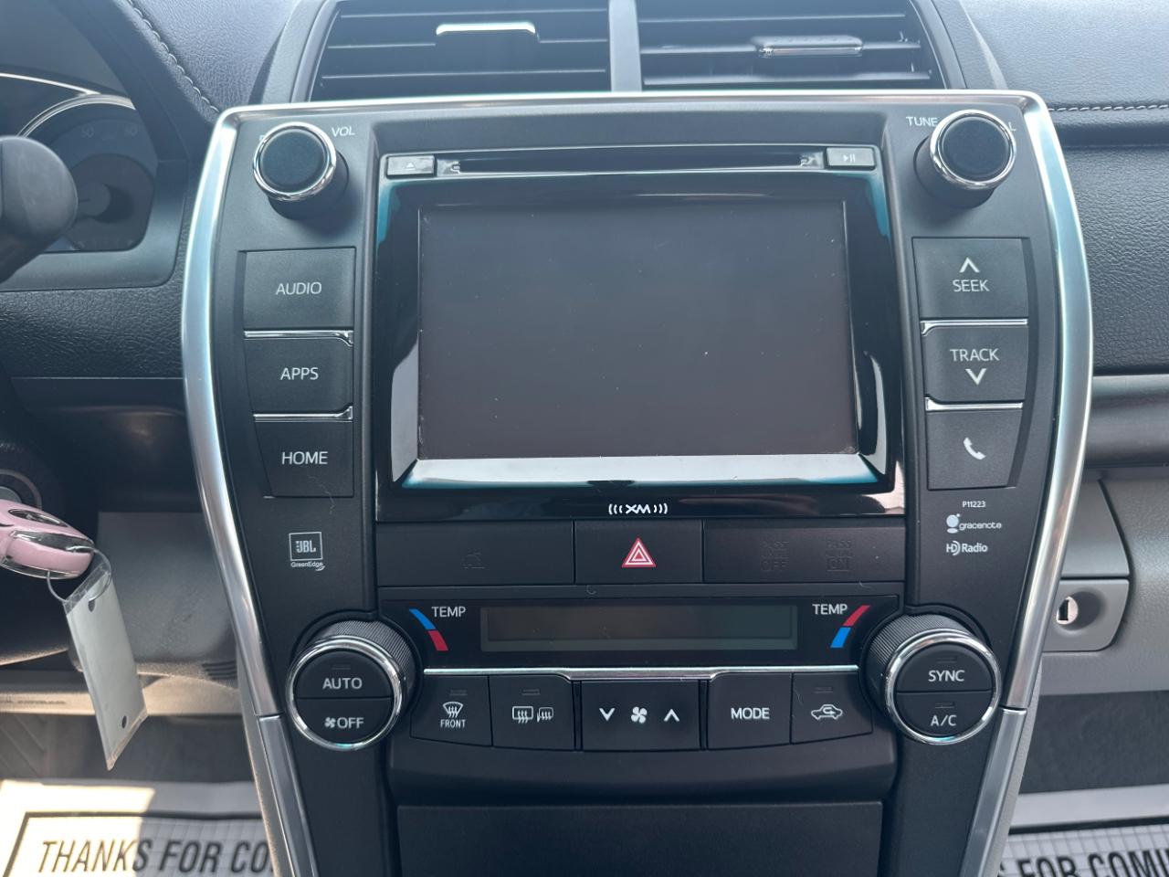 Toyota Camry XLE Auto (Natl) 2017