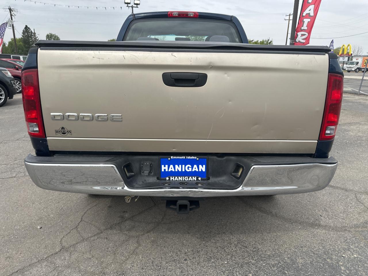 Dodge Ram 1500 4dr Quad Cab 140.5" WB 4WD SLT 2004