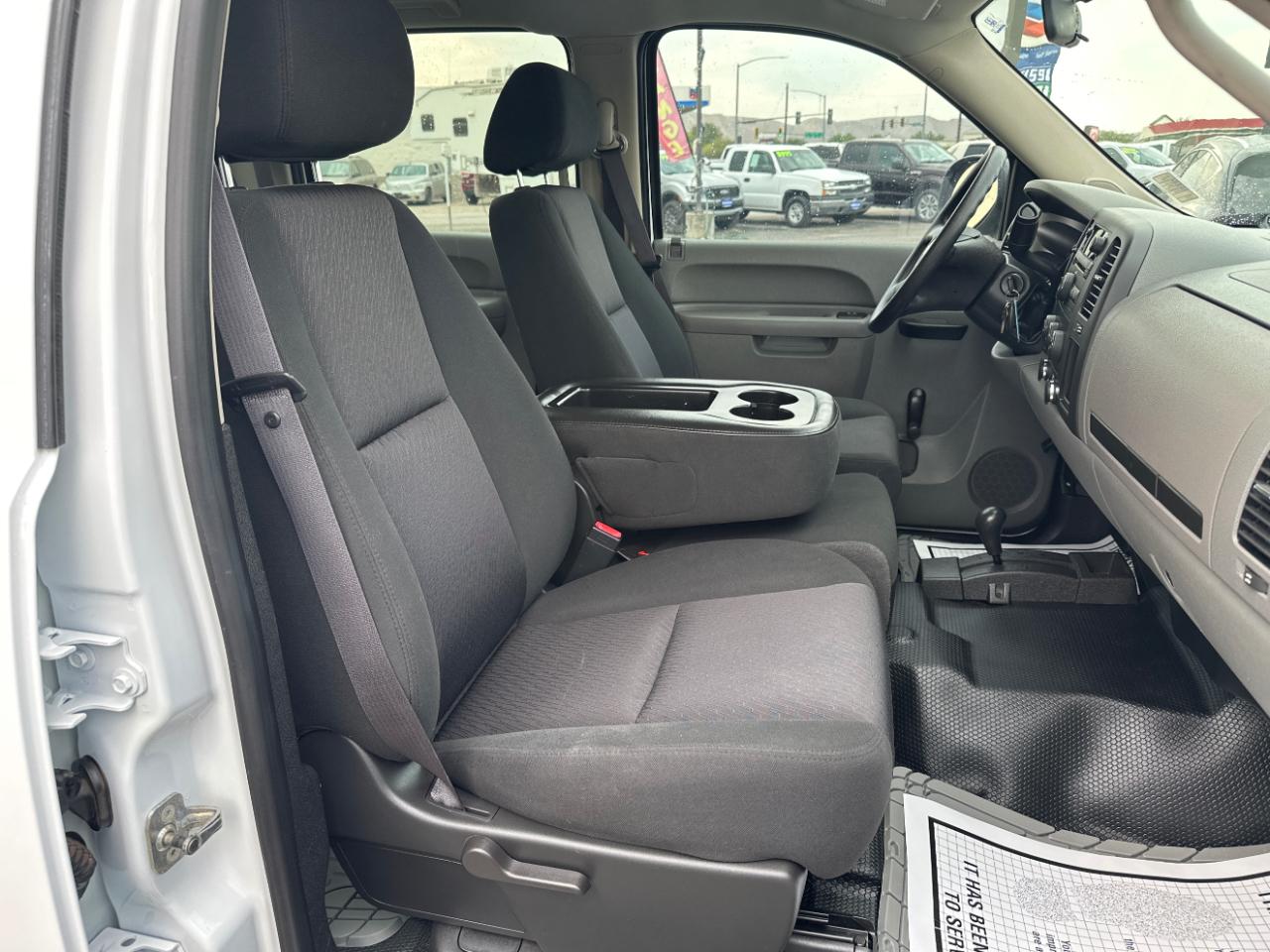 Chevrolet Silverado 2500HD 4WD Crew Cab 153.7" Work Truck 2011