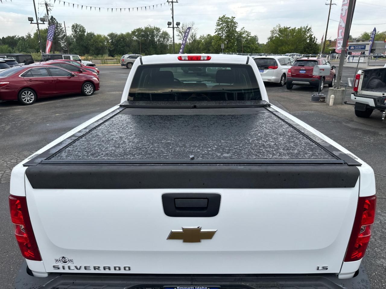 Chevrolet Silverado 2500HD 4WD Crew Cab 153.7" Work Truck 2011