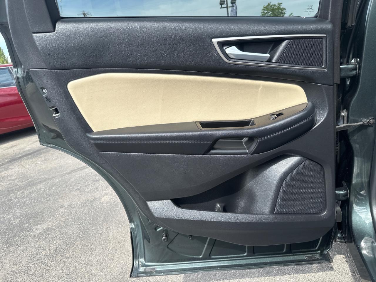 Ford Edge 4dr SEL AWD 2015