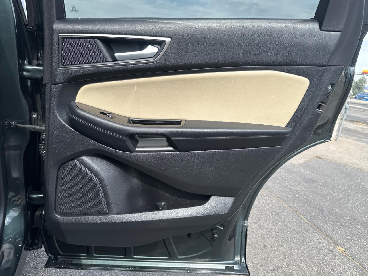 Ford Edge 4dr SEL AWD 2015