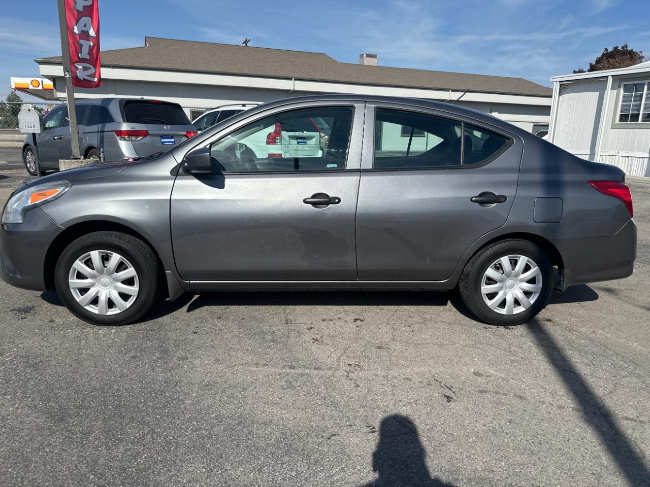 Nissan Versa Sedan S Manual 2017