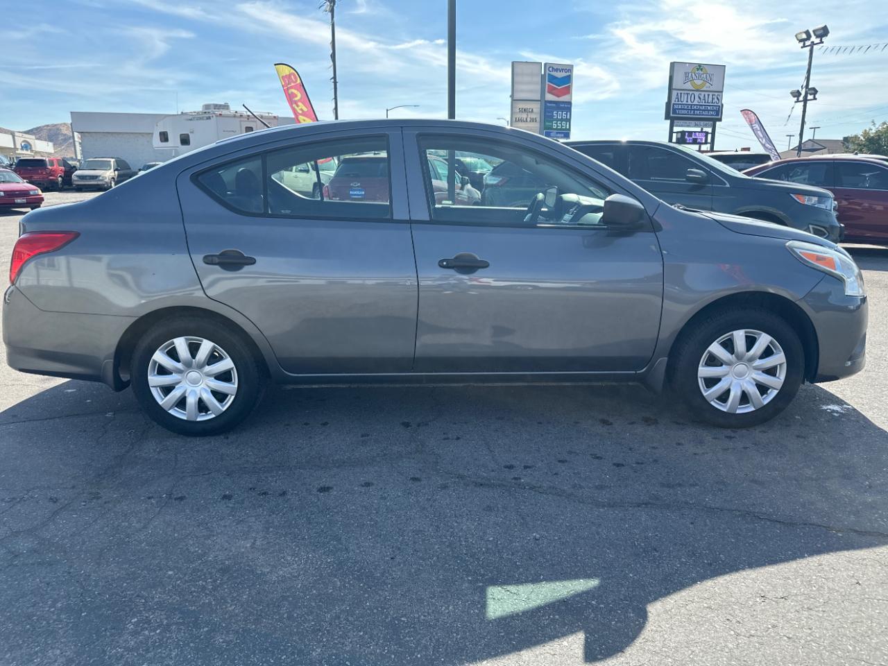 Nissan Versa Sedan S Manual 2017