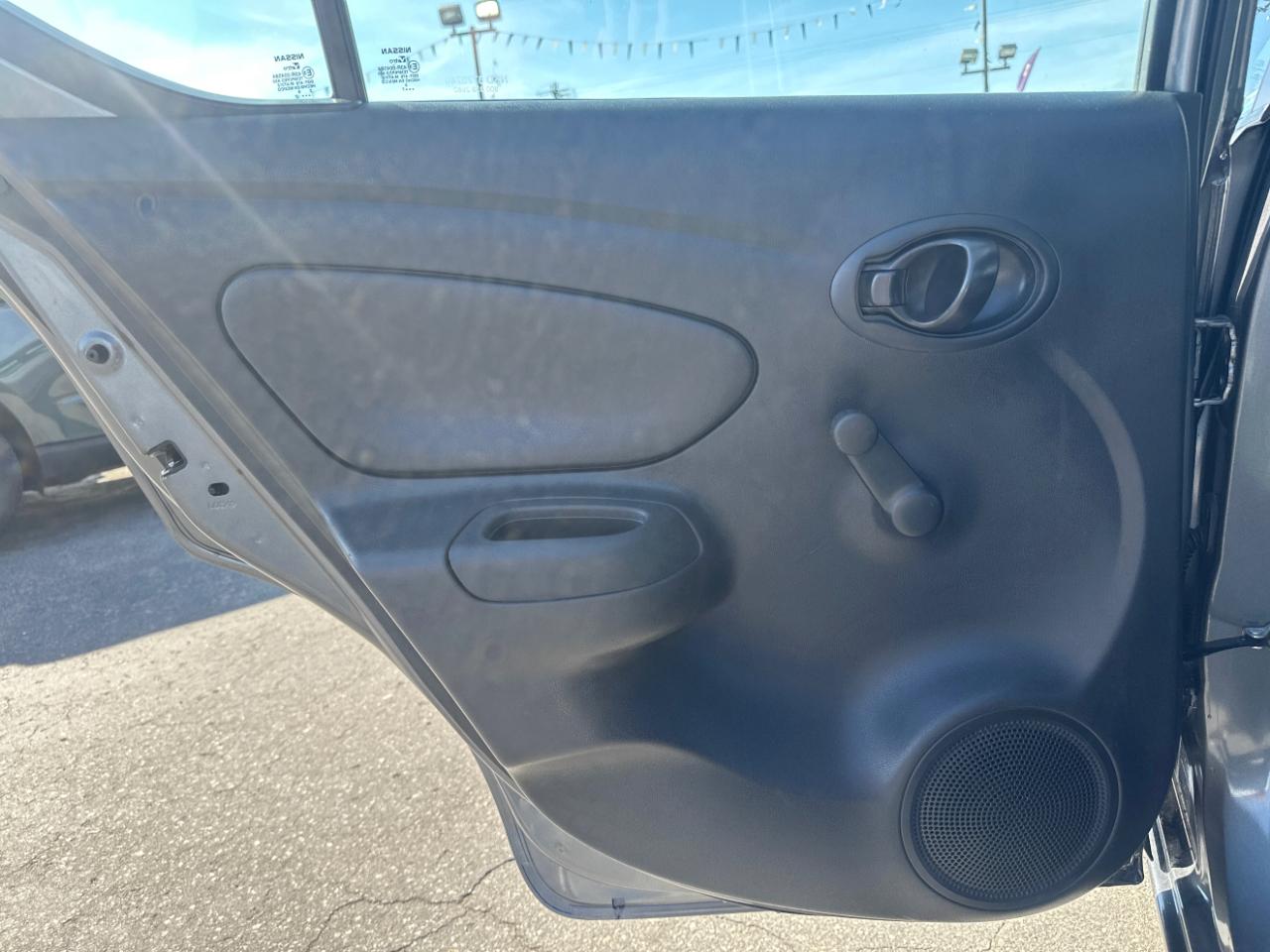 Nissan Versa Sedan S Manual 2017