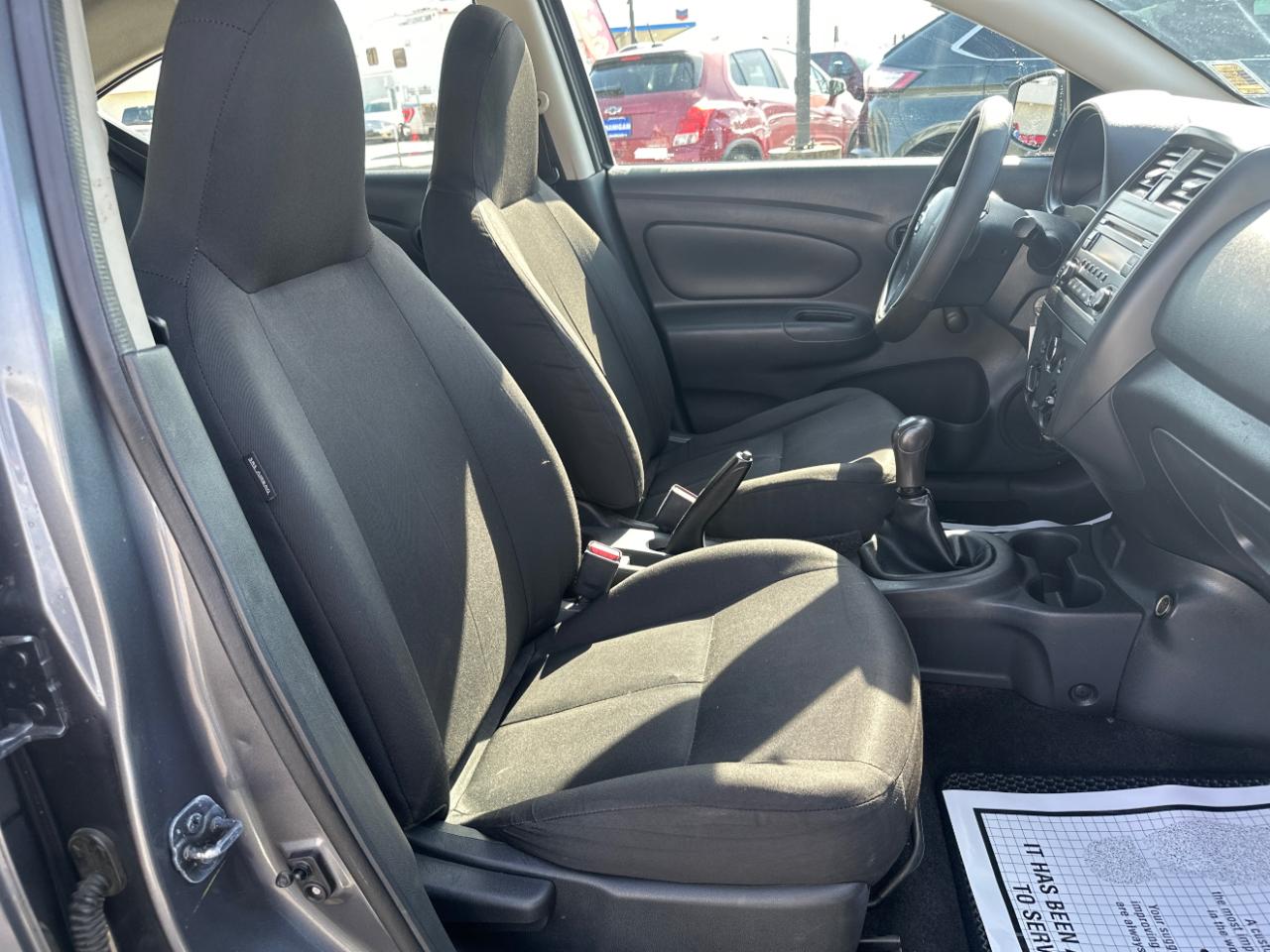 Nissan Versa Sedan S Manual 2017
