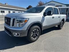 2018 Nissan Titan 