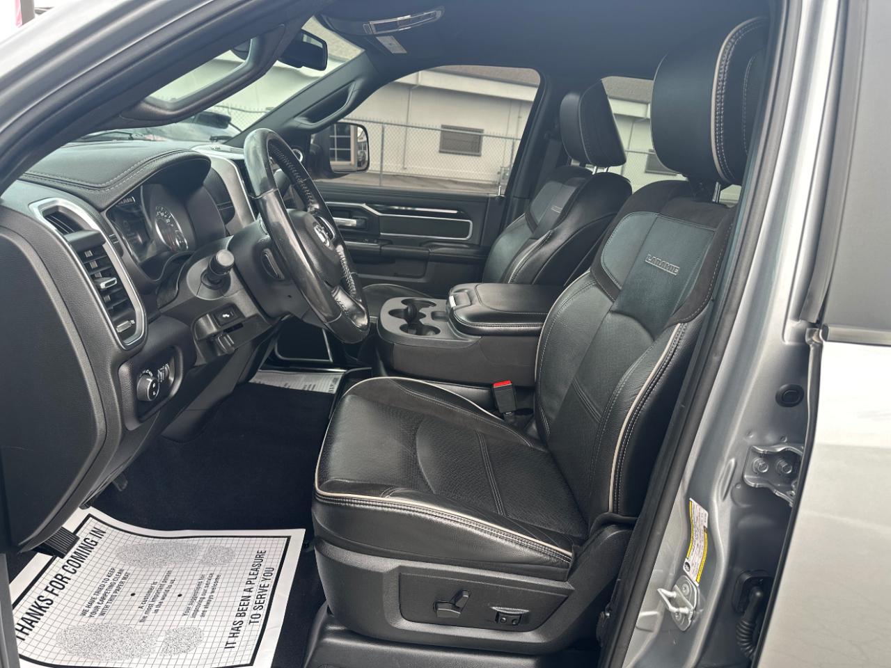RAM 2500 Laramie 4x4 Mega Cab 6'4" Box 2022