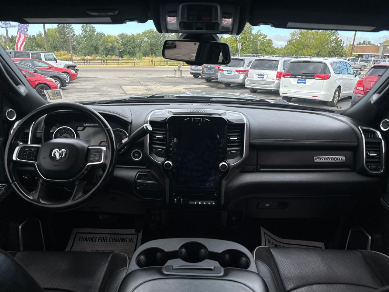 RAM 2500 Laramie 4x4 Mega Cab 6'4" Box 2022