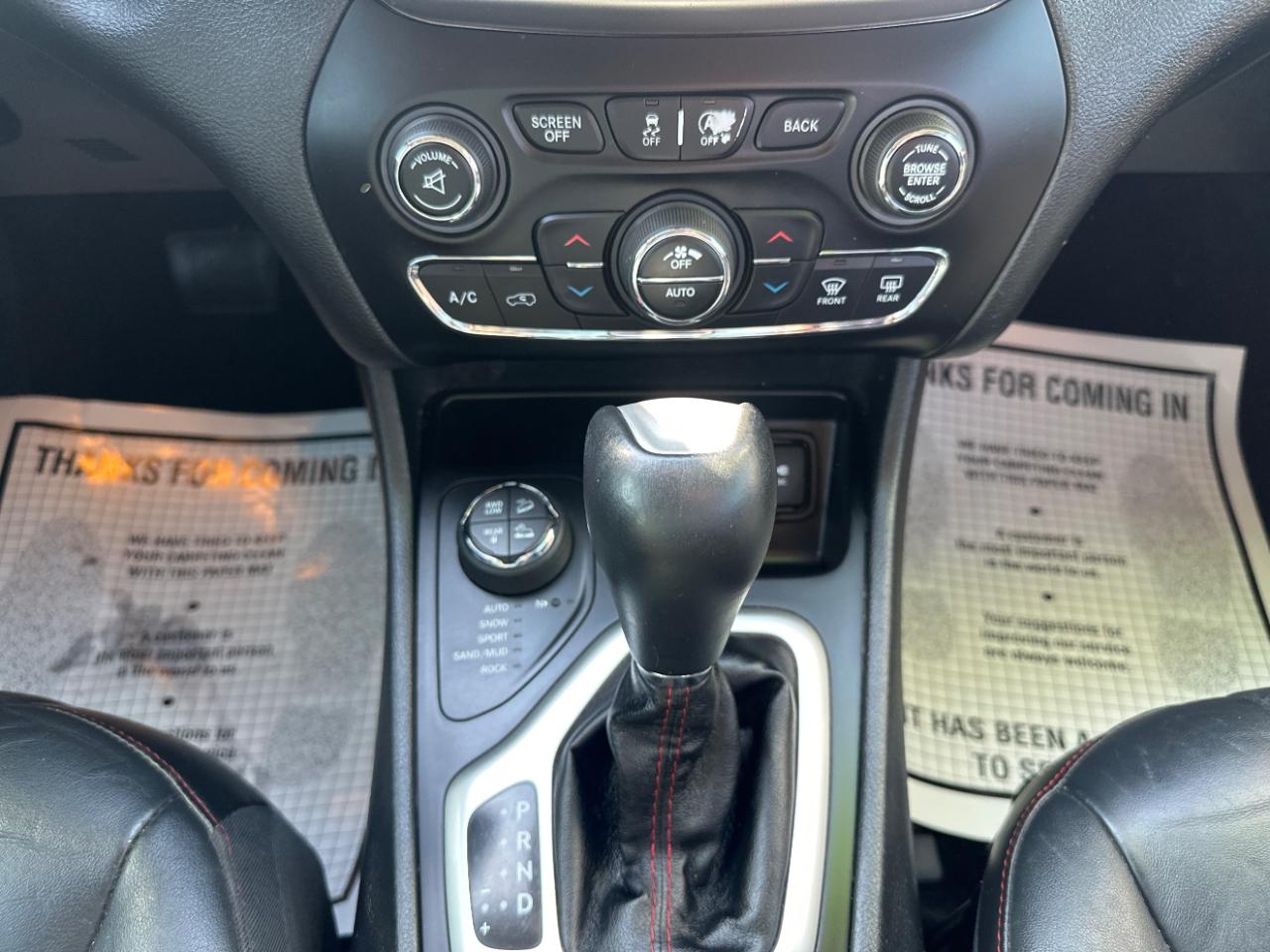 Jeep Cherokee 4WD 4dr Trailhawk 2015